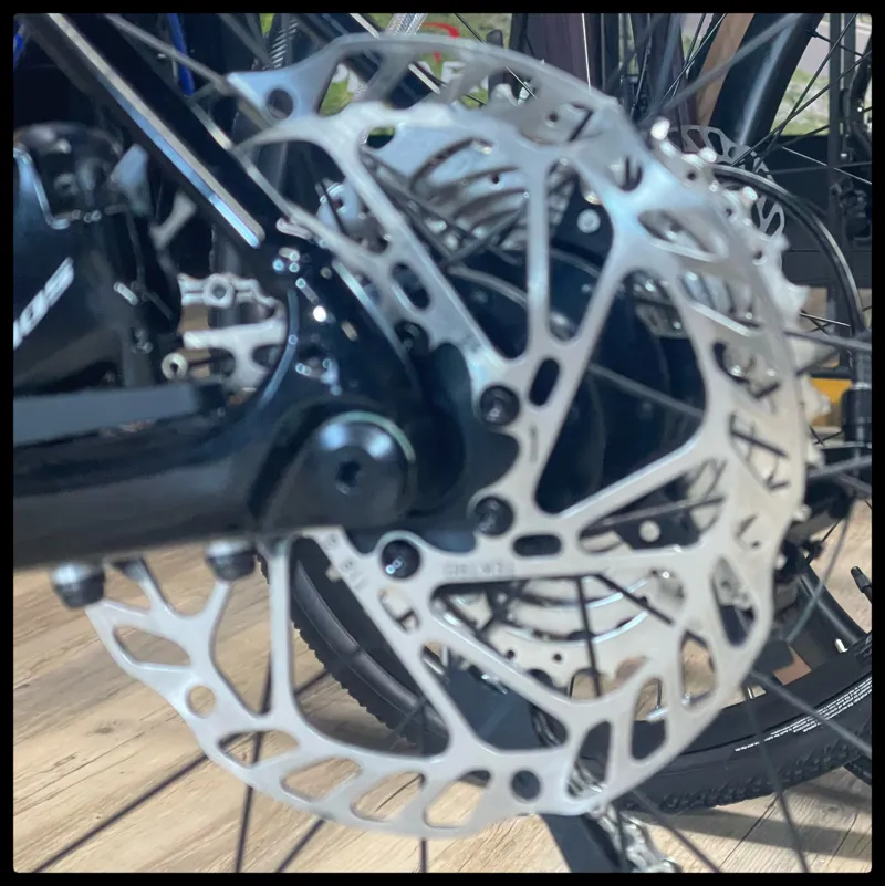 Giant Contend AR 1 Medium Black 2022-9